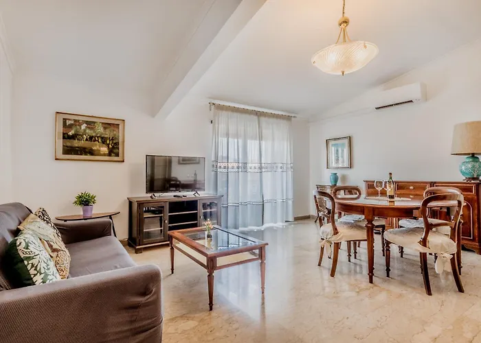 Tuscolana Sunset Apartman